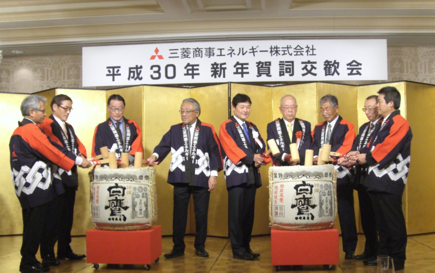 鏡開きの様子（大阪会場）