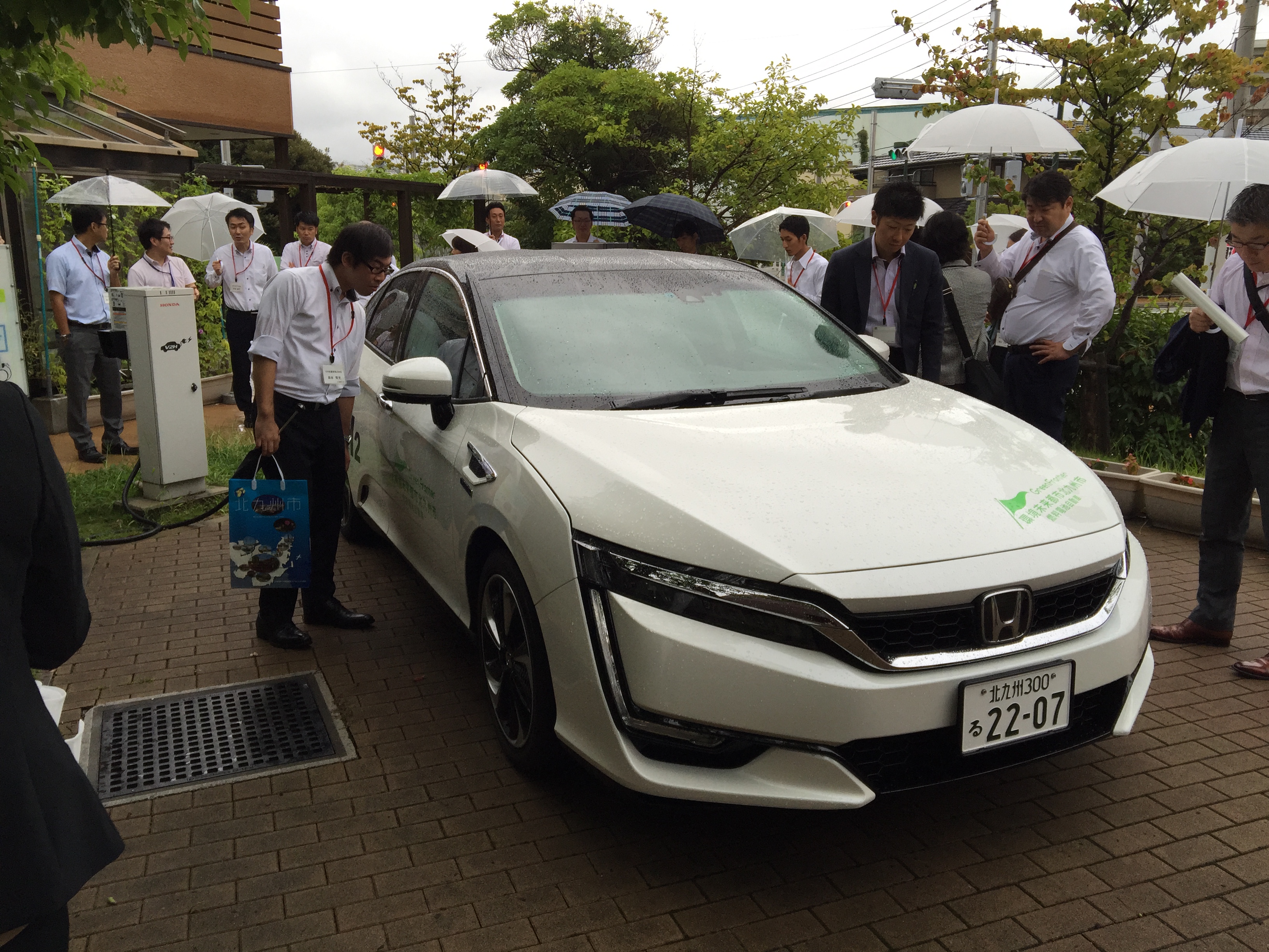 水素実証住宅（車から家への給電）